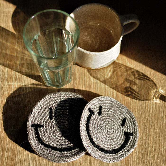 Сірі смайлики